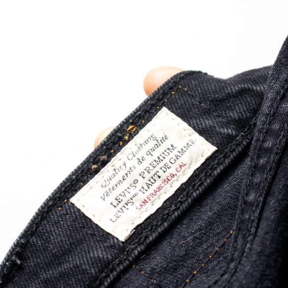 Levi's Ribcage High Waisted, size 26, Black Denim Shorts - Picture 5 of 5